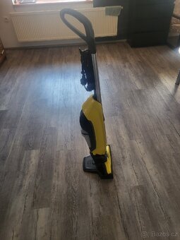 Podlahový čistič Karcher CF 5 - 3