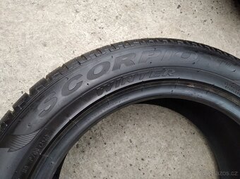 Prodám zánovní zimní pneu Pirelli 235/55/18 - 3