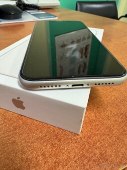 iPhone 11 64gb + zdarma ochranné sklo - 3