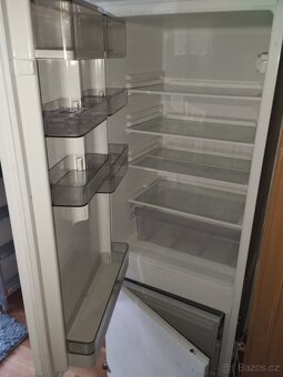 Lednice s mrazákem dole - 3