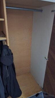 Zadarmo skriňu a kreslo - 3