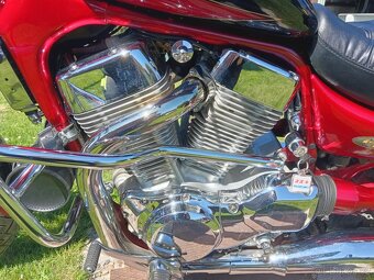 Suzuki Intruder 1400 - 3