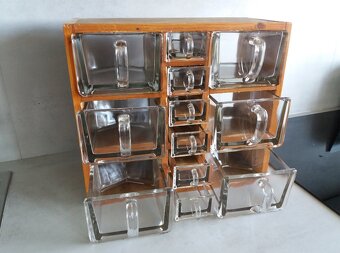 Retro polička na skleněné kořenky - 3