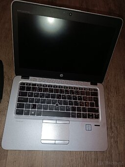 HP Elitebook - 3