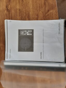 TC Helicon SINGTHING s nožním ovládačem SWITCH-6 a kufrem - 3