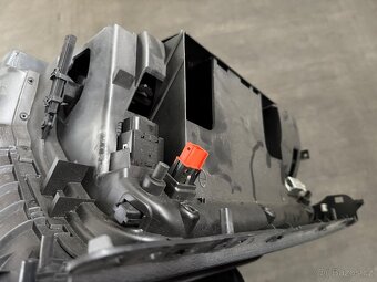 Golf 6 GTI kastlík spolujezdce - 3