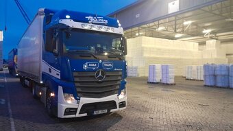 Tahač - Mercdes Benz Actros - 3