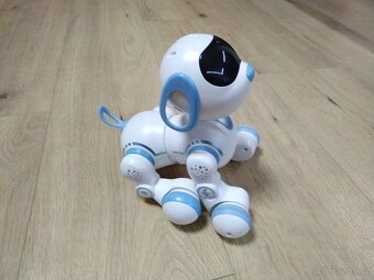 Robotický pes na dálkové ovládání - 3