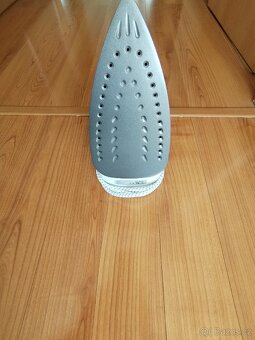 Napařovací žehlička Tefal Virtuo - 3