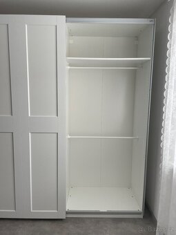 Šatní skříň - 3