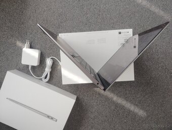 laptop MacBook Air Apple M1 chip / 16GB RAM / 256GB solid-st - 3