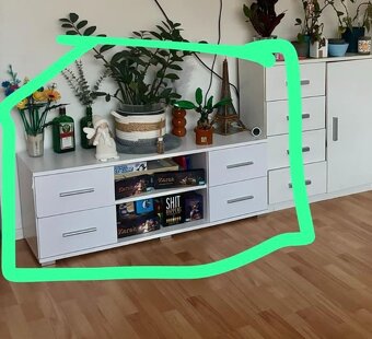 TV Stolek - 3