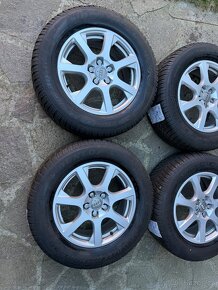 17 5x112 zimni Audi 235/65 17 6-7mm original sada - 3