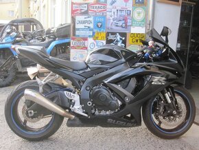Suzuki GSX - R 750 - 3