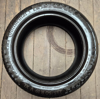 sleva Continental 235-50 V XL, Premium contact 6 - 3