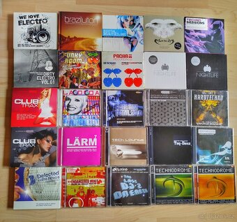 Prodám větší množství orig. CD kompilace, alba a singly - 3