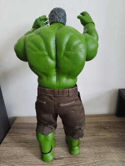 Velké Marvel figurky: (Hulka 42cm a Captain America 40cm) - 3