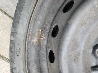 Zimní pneu 205/55R16 na discích - 3