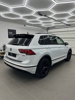 VW Tiguan 2.0 TSI R-Line, 4 Motion, ACC, PANO, hudba 360• - 3