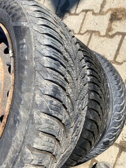 Pneu 185/65 R15 - 3