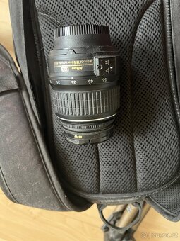 Nikon D5000, set s objektivy 18-55 a 55-200. - 3
