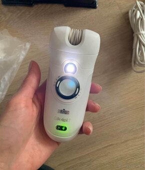Dámský epilátor Braun Silk épil 7 + Bikiny - 3