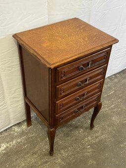 Francouzská komoda s čtyřmi zásuvky (134010) - 3