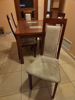 Jídelní stůl + židle - 3