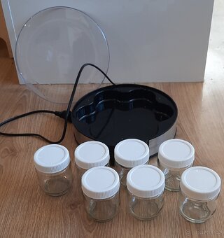 Jogurtovač Guzzanti se skleněnými nádobkami - TOP stav - 3