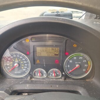 Iveco Eurocargo, Iveco ML 150e s hydraulickým čelem - 3