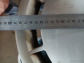 BMW E30 - originální poklice - 3