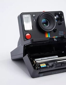 Fotoaparát na instantní fotografie Polaroid OneStep+ - 3