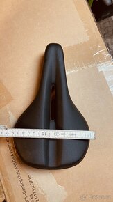Prodam panskou sedacku na kolo 165mm bontrager - 3