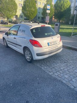 Peugeot 207 - 3