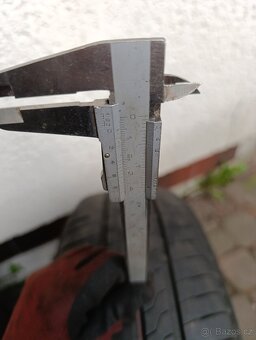 Pneu 195/65 R15 - 3
