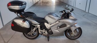 Honda vfr 800 - 3