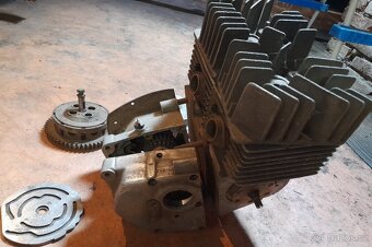 Silniční závodní motor MS 250 ccm - 3