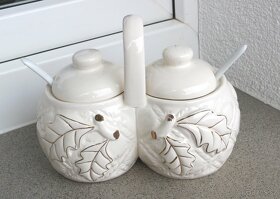 Porcelánová nádoba na omáčky/oleje, motiv lístečků - 3