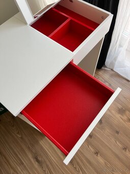 Toaletní stolek Brimnes IKEA - 3