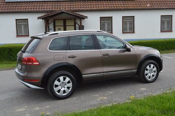 Volkswagen Touareg 3.0TDI ,NAVI ,tažné na 3,5 tuny - 3