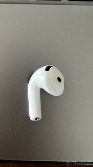 Airpods 4, levé sluchátko originál se zárukou - 3