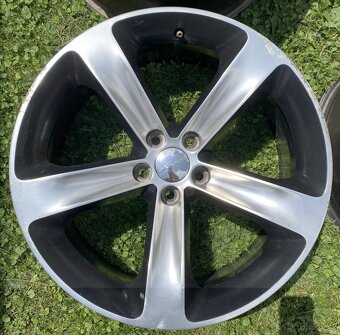 Kola Dodge Challenger 20x8 - 3