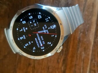 Prodám Huawei Watch GT 4 ve velmi dobrém stavu – bez krabičk - 3