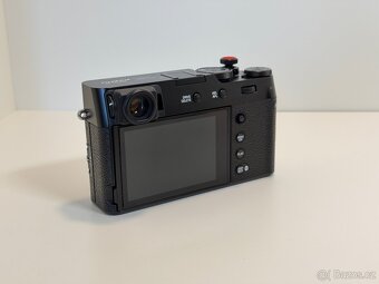 FUJIFILM X100VI černý - 3