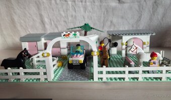 6419 LEGO Town 6419 Rolling Acres Ranch - 3