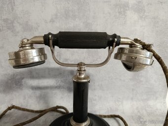 Historicky velmi starý telefon Erisccon. Velice dekorační - 3