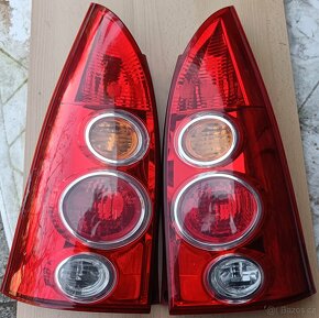 Přední, zadní světla na Mazda Premacy - 3