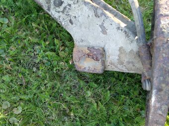 Zadní rameno Škoda Garde - 3