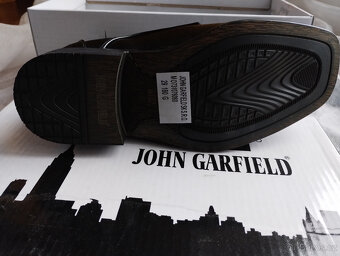 Chlapecká společenská obuv vel.29, nová - 3