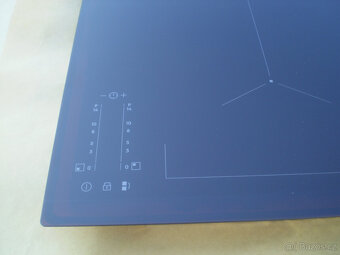 Indukční varná deska Electrolux EIV744 - 3